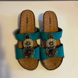 TENDER TOOTSIES Collections Sandals